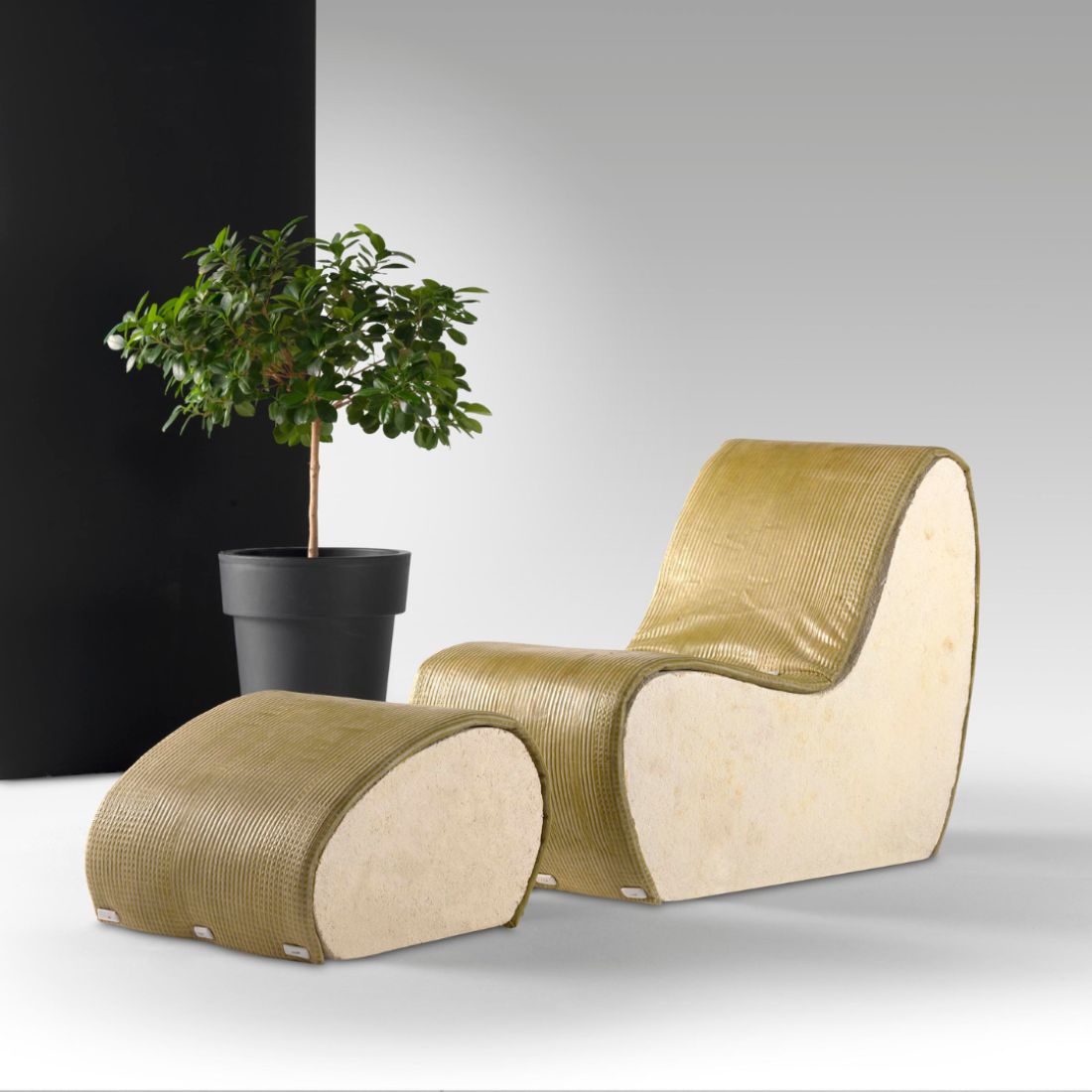 LucidChair-min